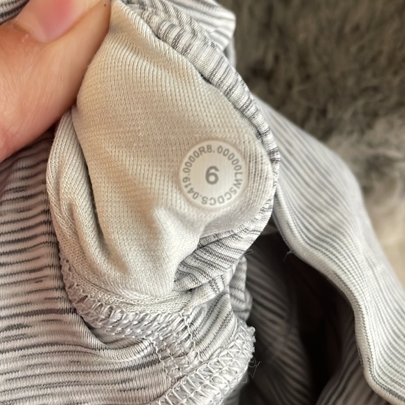 PERFECT condition Align leggings - Picture 4 of 4